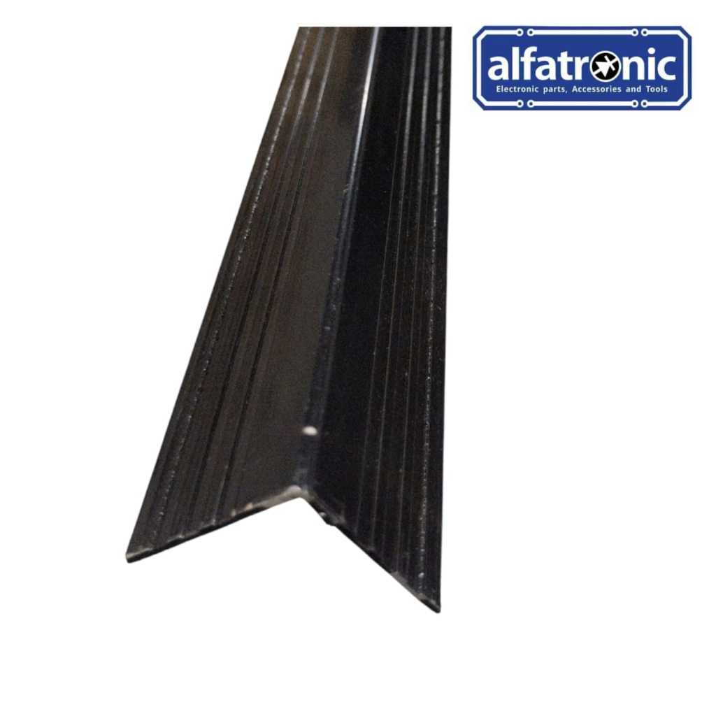 SIKU LIST HARDCASE ALUMNIUM THANOS SOLID L HITAM (30X30X1,4MM) @3 MTR - 1